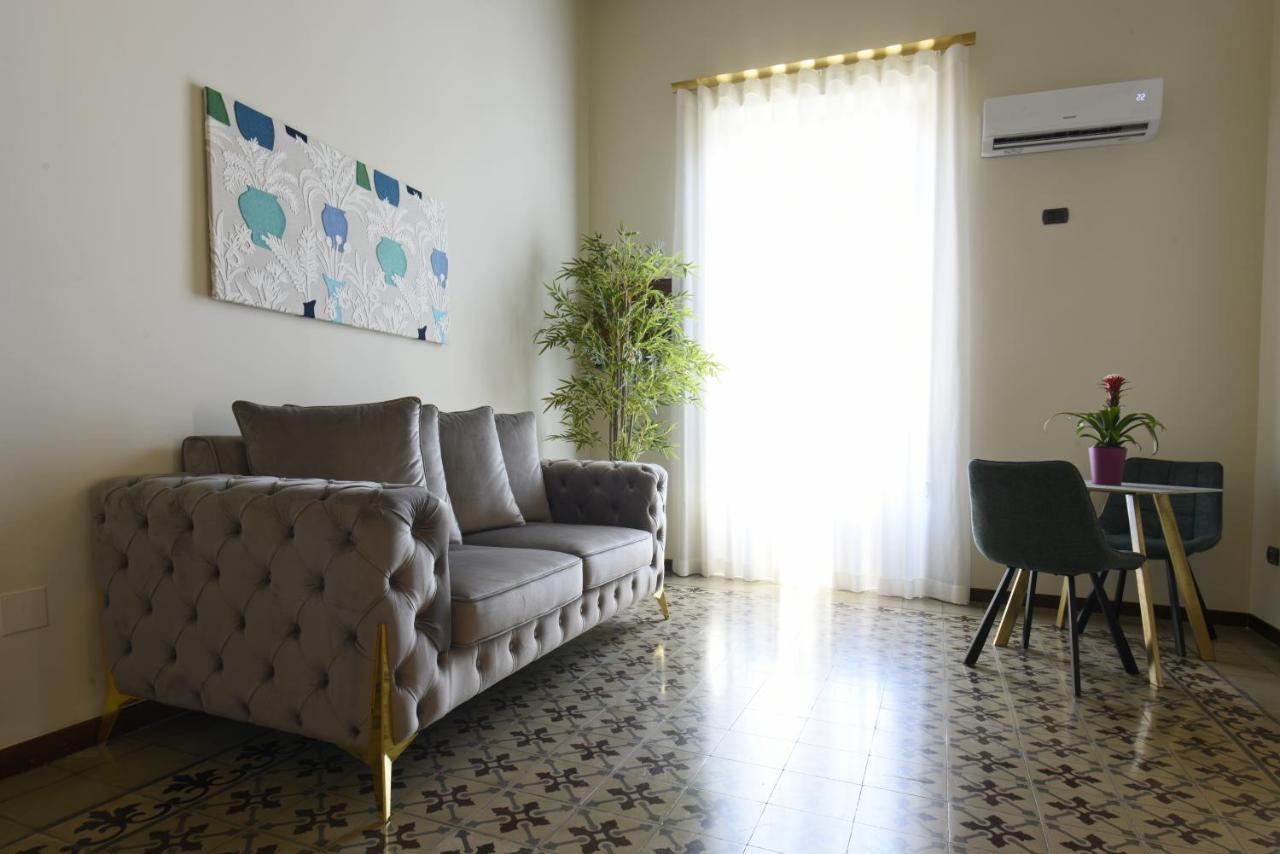 Hotel Roma 62 Palermo Eksteriør billede
