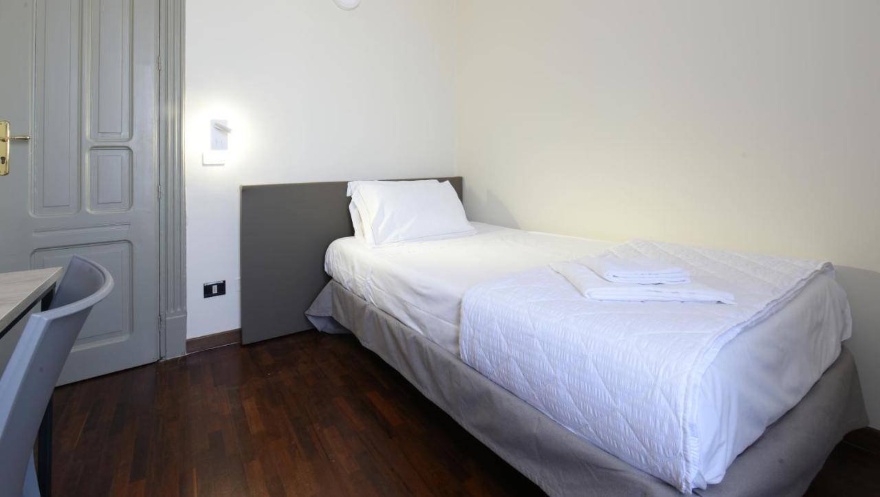 Hotel Roma 62 Palermo Eksteriør billede