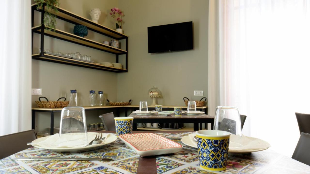Hotel Roma 62 Palermo Eksteriør billede