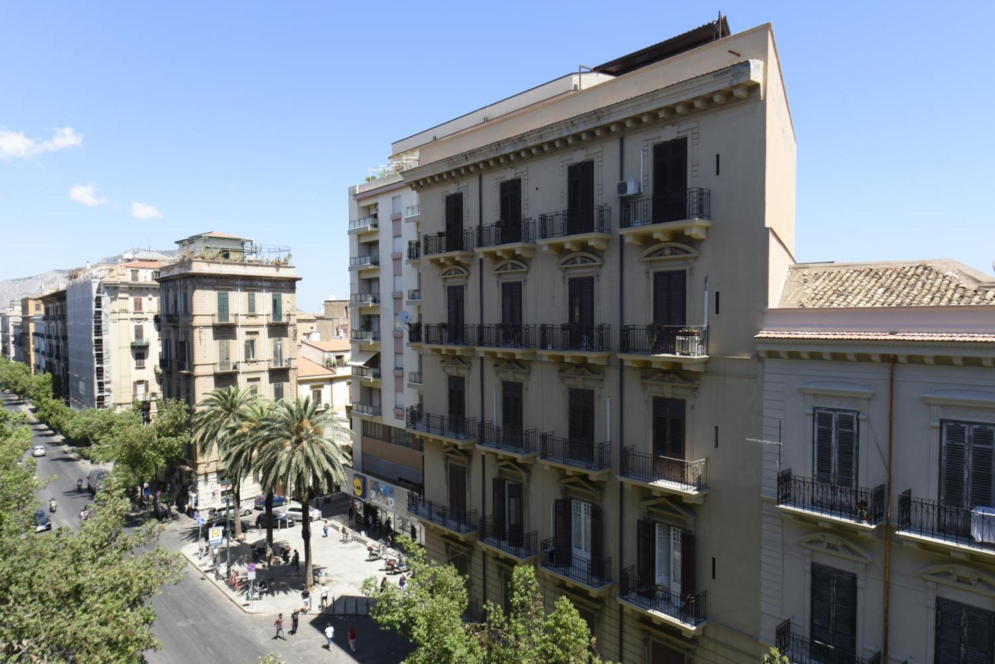Hotel Roma 62 Palermo Eksteriør billede